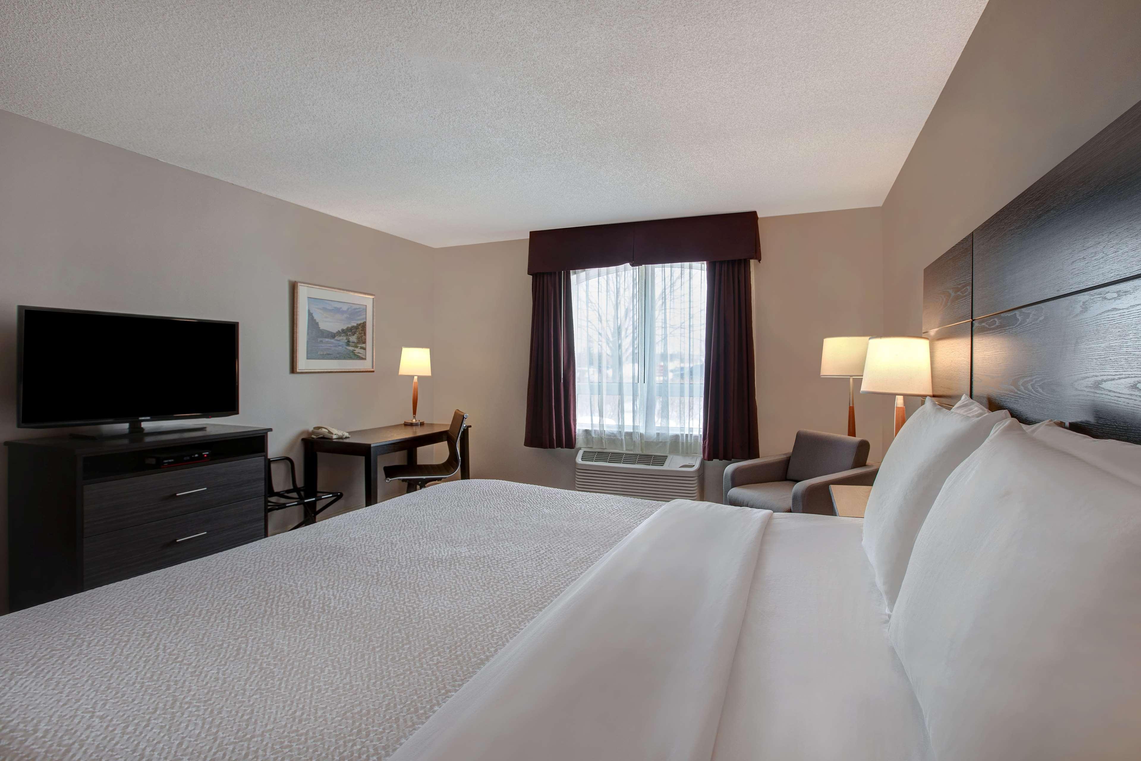 Days Inn & Suites By Wyndham Collingwood Exteriér fotografie
