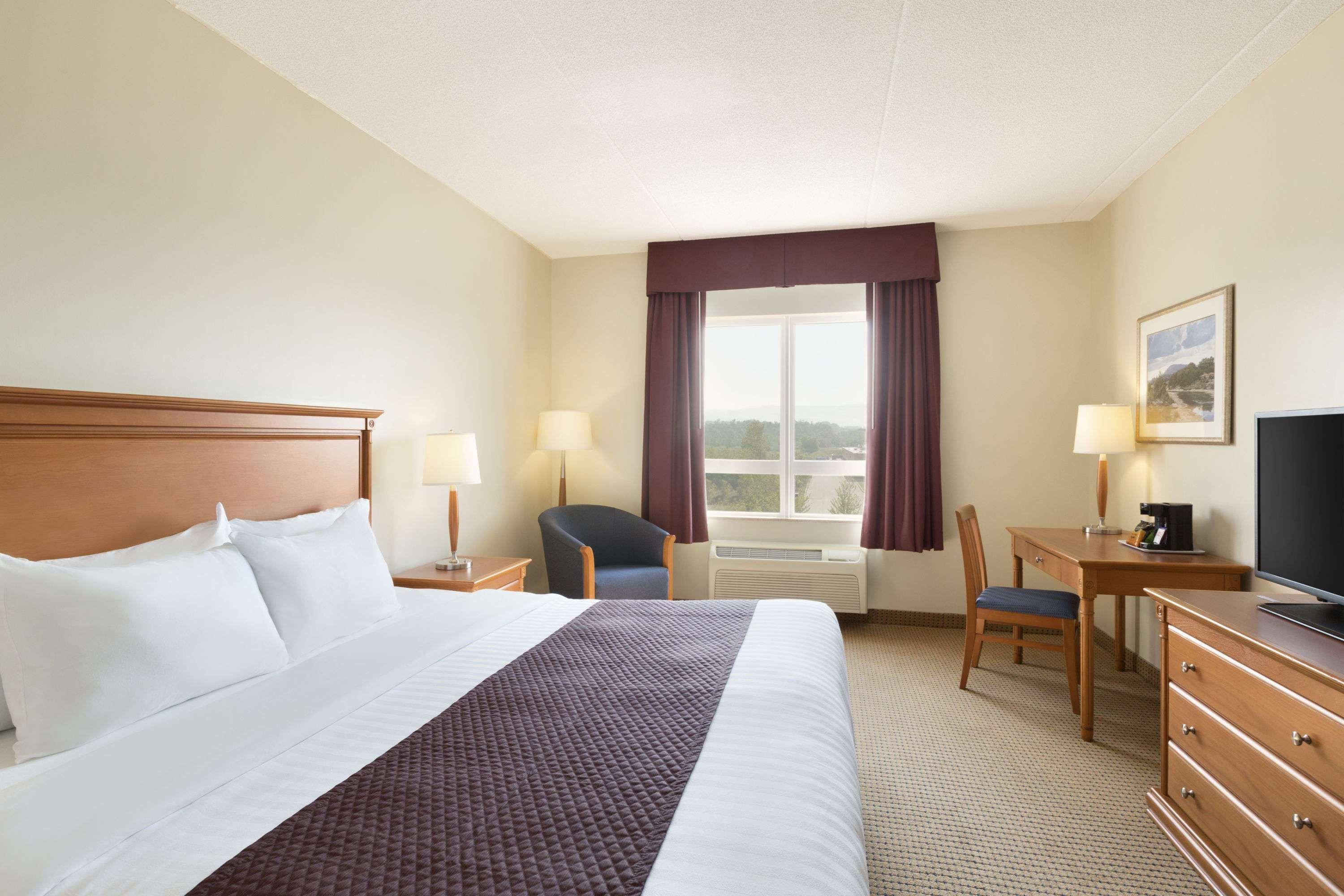 Days Inn & Suites By Wyndham Collingwood Exteriér fotografie