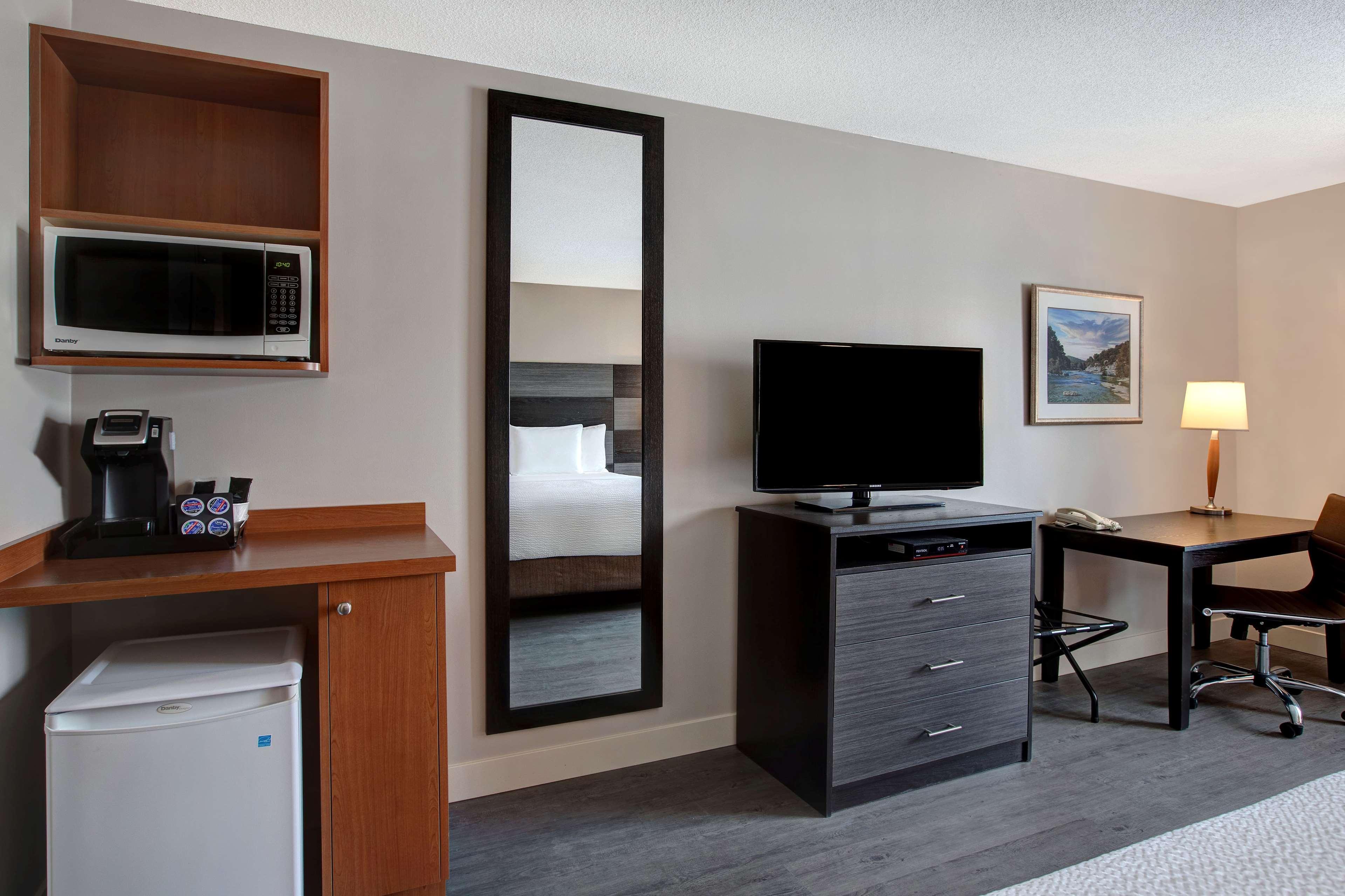 Days Inn & Suites By Wyndham Collingwood Exteriér fotografie