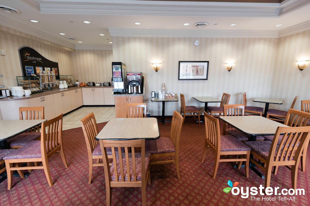 Days Inn & Suites By Wyndham Collingwood Exteriér fotografie